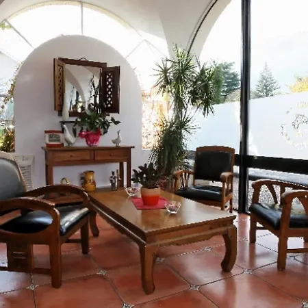 Hotel Le Dauphin Blanc 2*