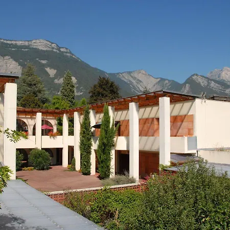 Le Dauphin Blanc Hotel Saint Ismier